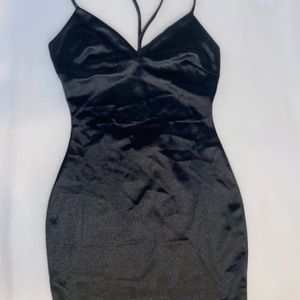 Windsor mini black dress with butterfly detail on the back.💞